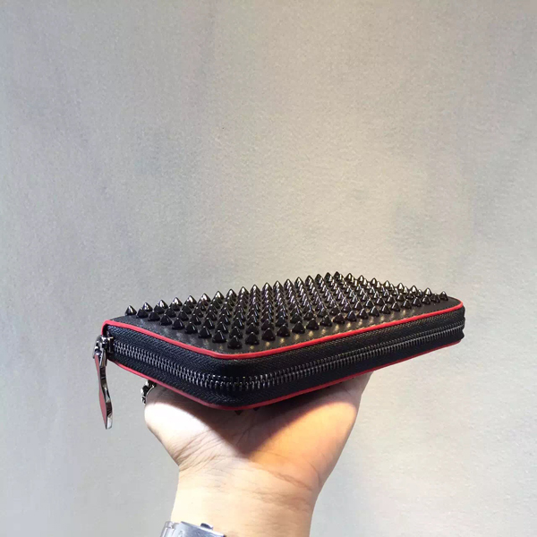 クリスチャン ルブタンコピー 2015春夏新作カーフスキン　ラウンドファスナー長財布PANETTONE WALLET CALF PARIS/SPIKES 3135058 CM53